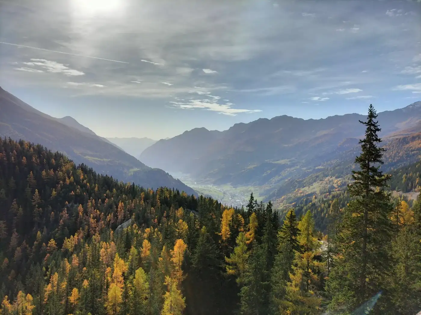 Mountain biker nelle Alpi tra Valposchiavo, Bernina ed Engadina